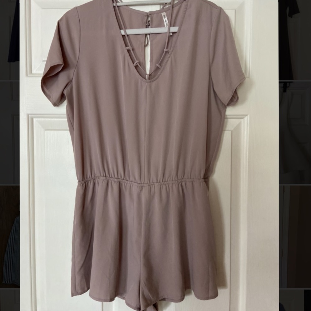 Light mauve romper